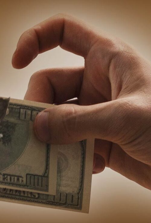 We may not have billions to lose, but we can still learn something from these families' misfortunes. Here's how five of the richest American families lost their money — and you may want to take notes.