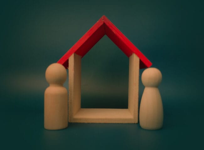 Dealing with property matters after the loss of a loved one can be overwhelming. Learn how to navigate Ontario's survivorship application process effectively with this comprehensive guide.