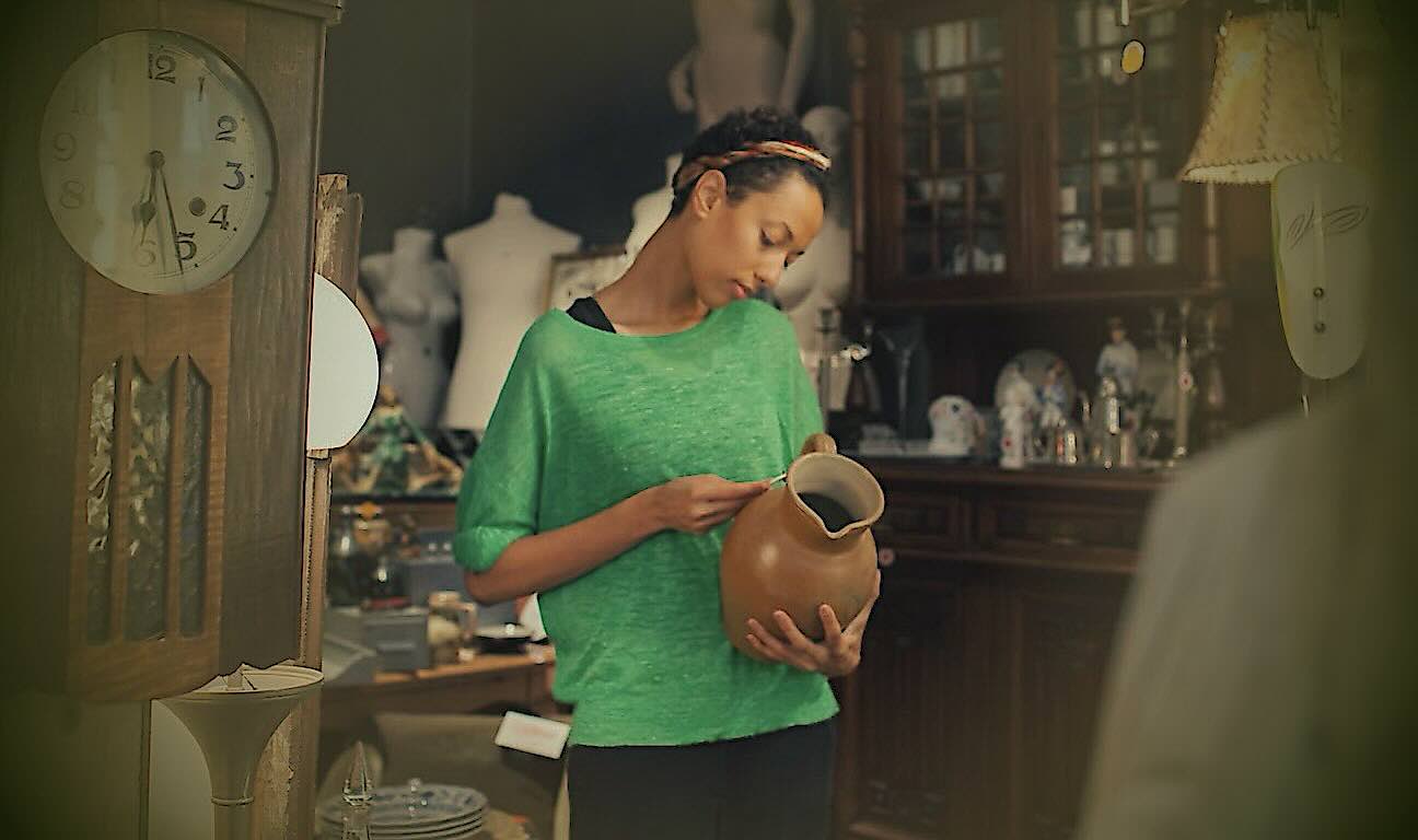 In this comprehensive guide, you'll learn how to distinguish between wishful thinking and realistic market values, ensuring every item is priced to sell while maximizing returns.