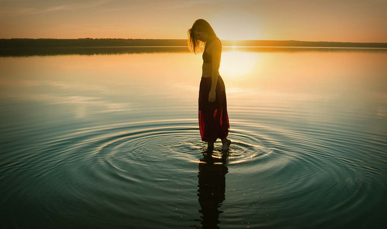 The initial loss of a loved one is a traumatic experience all on it’s own, but the multitude of losses that follow are surprising, and just as painful. These "secondary losses" are all the messy, unexpected, complicated consequences that come after loss; they exacerbate feelings of sadness, isolation, and stress.