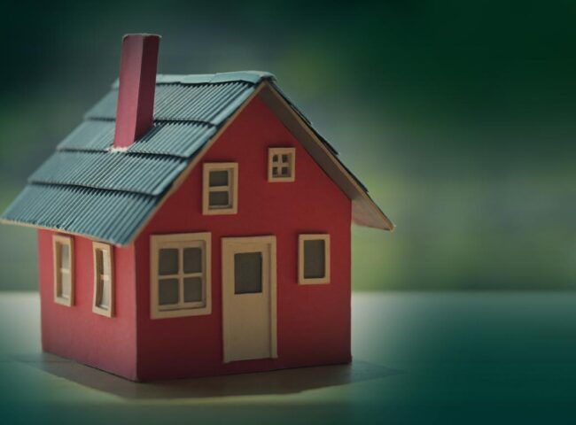 This article will provide a comprehensive overview of capital gains on inherited property in Canada, explain who pays the tax, explore strategies to reduce or avoid it, and answer frequently asked questions to ensure you have a clear understanding of your obligations and options.