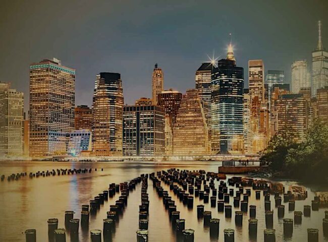 The longstanding feud among the heirs of Sol Goldman’s vast New York real estate fortune has reignited. This is the latest chapter in a family conflict that dates back to the 1980s... 