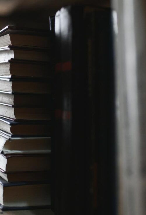 7 Best Estate Planning Books for 2023 | It’s never too early to start planning your estate. You can be prepared with these seven books on estate planning.