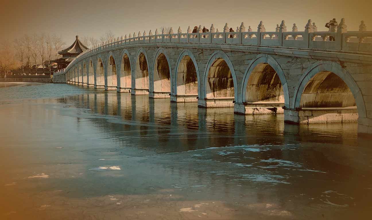 This video unpacks the 2024 court case involving Zong Qinghou's heirs, the $1.8 billion trust dispute, and the clash between Zong Fuli and three U.S.-based claimants.