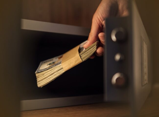 Most retirees don’t tell adult children about their inheritance, research shows. Here's what advisors recommend sharing, and when...