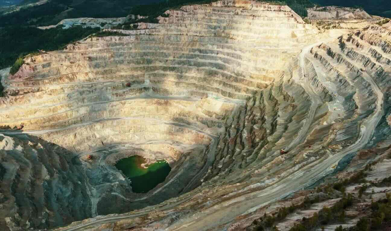 This podcast episode —"Probate and Inherited Mineral Rights: Requirements and Alternatives"— explores the often-confusing process of transferring mineral rights when someone passes away.