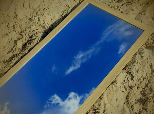 This episode of Financial Decoder explores inheritance from both perspectives: the person planning to pass on wealth and the heir receiving it.