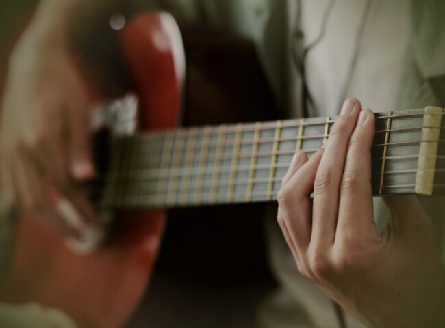 Navigating music rights and estate law simultaneously is incredibly complex. To manage a deceased musician's performance royalties in Ontario, executors must complete a strict legal transfer process...